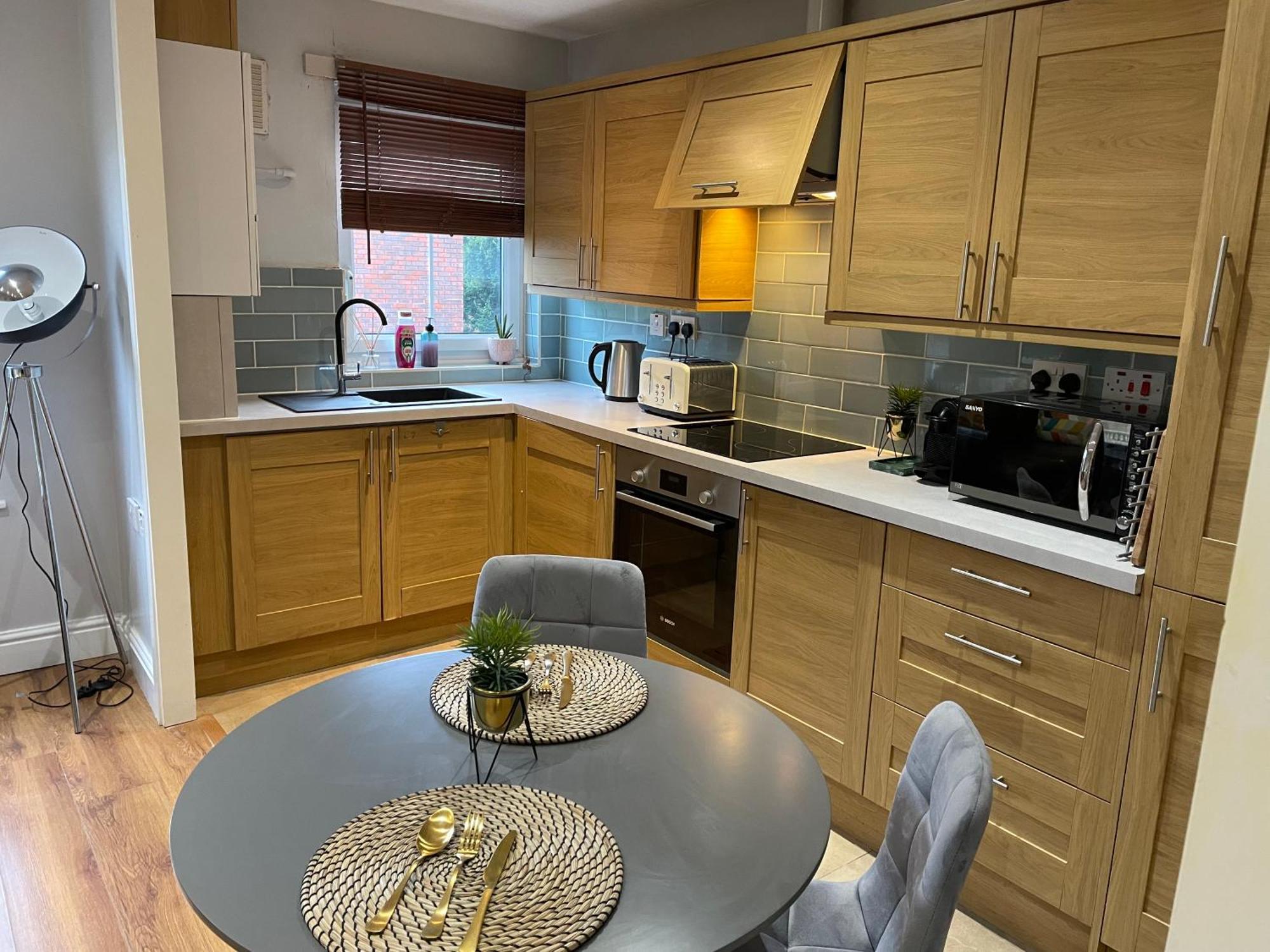 2 Bedroom Apartment Chiswick Park Tube Station London Exteriör bild